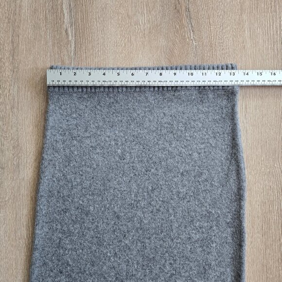 H&M Gray Midi Fitted Knit Pencil Skirt Pull-On Style Wool Blend Size XS NWOT - Picture 9 of 15